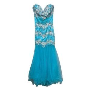 Tony Bowls Le Gala Light Blue Embellished Mermaid Gown Size 2